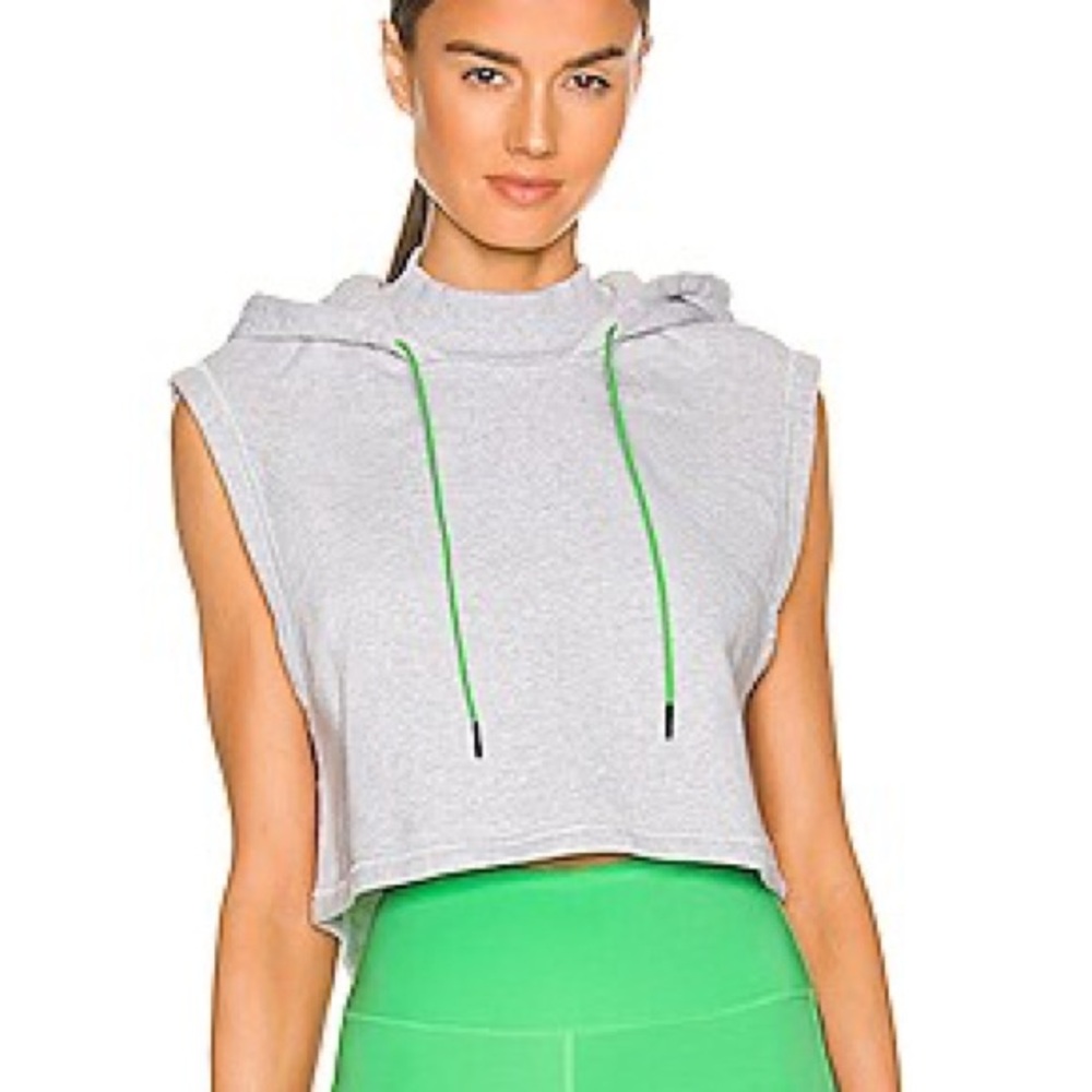 NWOT - 7 Days Active Crop Top Hoodie in Heather Grey size Small
